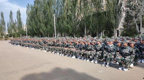 娱乐吃瓜军训,青春记忆里的酸甜苦辣